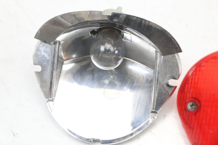 photo de Luz traseira PIAGGIO LIBERTY 4T 50 (2004 - 2008) - Vista geral