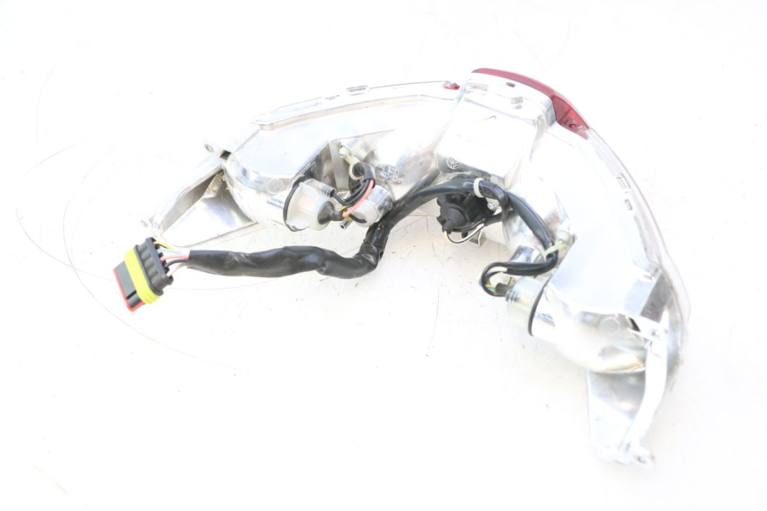 photo de Luz traseira PIAGGIO LIBERTY IGET 4T 50 (2015 - 2020) - Detalhes característicos