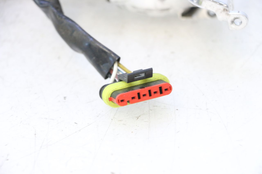 photo de Luz traseira PIAGGIO LIBERTY IGET 4T 50 (2015 - 2020) - Vista de perto