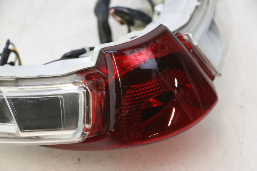 photo de Luz traseira PIAGGIO LIBERTY IGET 4T 50 (2015 - 2020) - Estado da superfície
