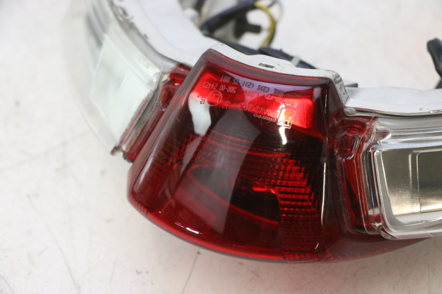 photo de Luz traseira PIAGGIO LIBERTY IGET 4T 50 (2015 - 2020) - Peça verificada