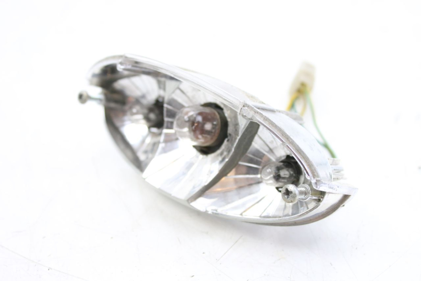 photo de Luz traseira PEUGEOT LUDIX 50 (2008 - 2017) - Zoom do estado de desgaste