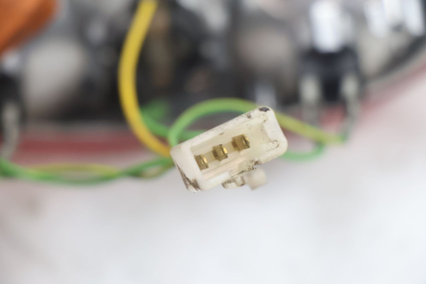photo de LUZ TRASEIRA PEUGEOT LUDIX PRO 2T 50 (2010 - 2017) - Ampliação técnica
