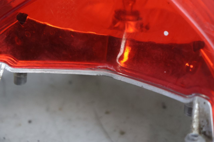 photo de Luz traseira MBK MACH G AC 50 (2002 - 2014) - Outro ângulo de visão