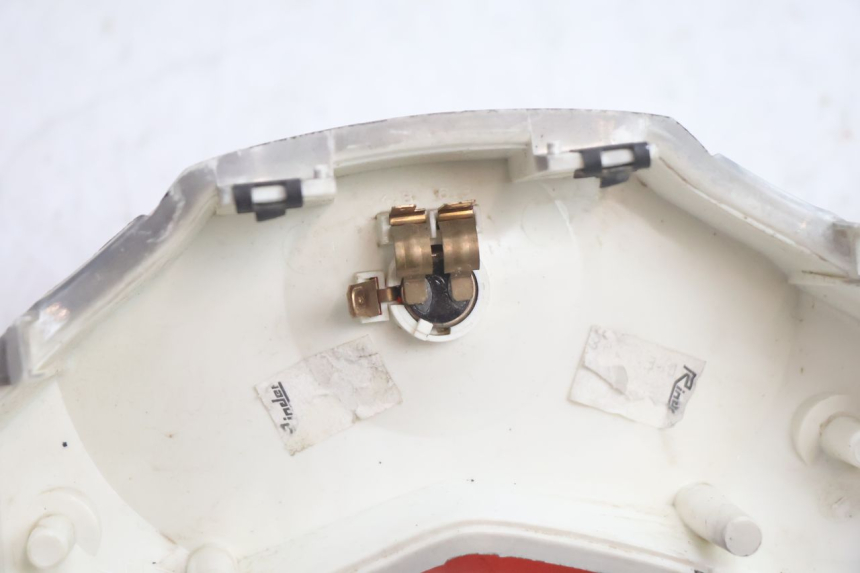 photo de Luz traseira MBK MACH G AC 50 (2002 - 2014) - Estado da superfície