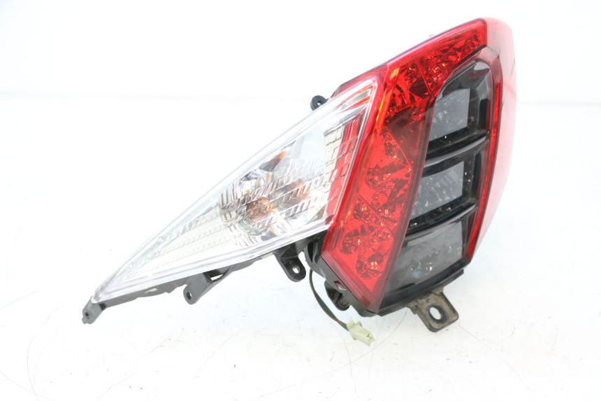 photo de LUZ TRASEIRA KYMCO MOVIE S 125 (2009 - 2018) - Detalhe da peça