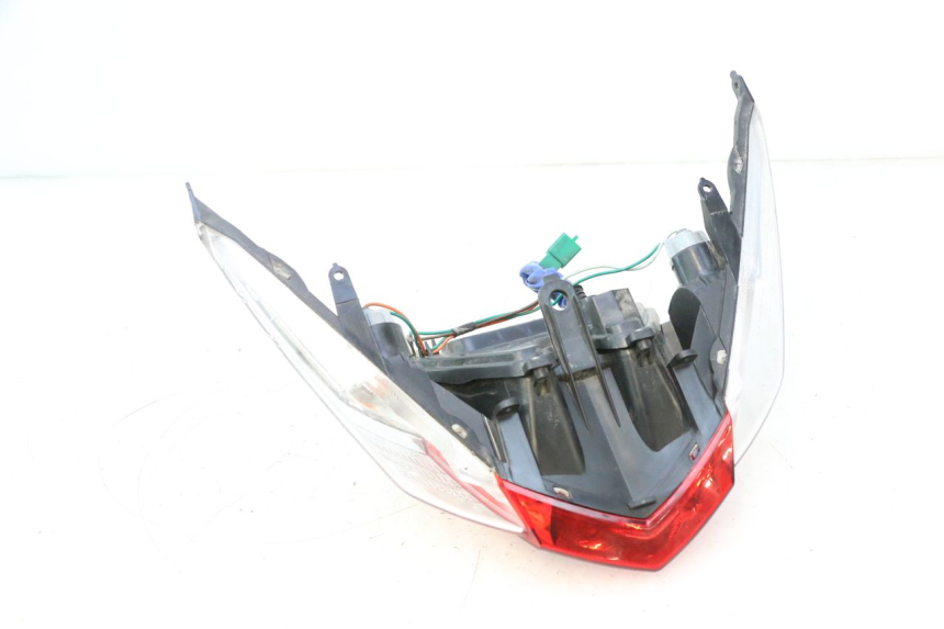 photo de LUZ TRASEIRA KYMCO MOVIE S 125 (2009 - 2018) - Detalhes característicos