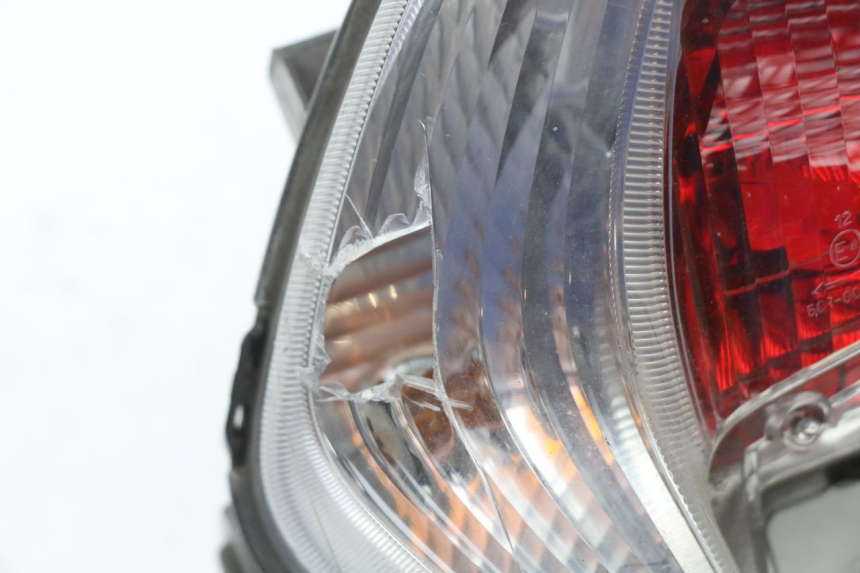 photo de Luz traseira MBK MW TRYPTIK 125 (2014 - 2016) - Pontos de fixação