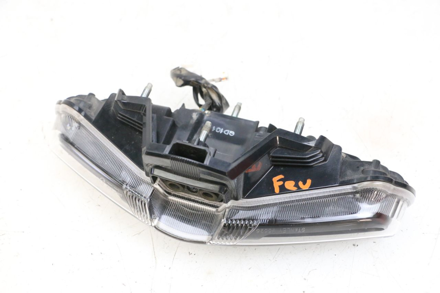 photo de Luz traseira YAMAHA NEO'S CORE 1 (2022 - 2026) - Zoom do estado de desgaste