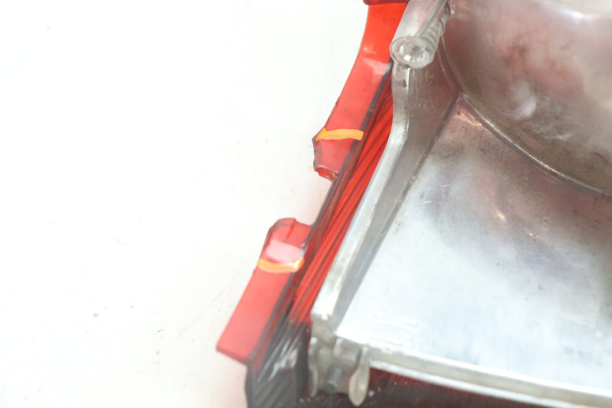 photo de LUZ TRASEIRA YAMAHA NEO'S NEOS 2T 50 (1998 - 2007) - Marcações e referências