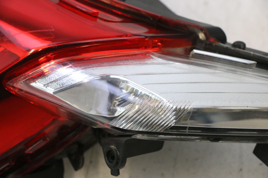 photo de Luz traseira KYMCO LIKE 4T 50 (2019 - 2025) - Pontos de fixação