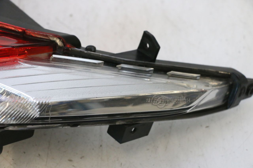 photo de Luz traseira KYMCO LIKE 4T 50 (2019 - 2025) - Estado da superfície
