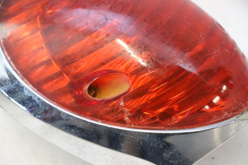 photo de Luz traseira JM MOTORS OLDIES 4T 50 (2010 - 2020) - Detalhes característicos