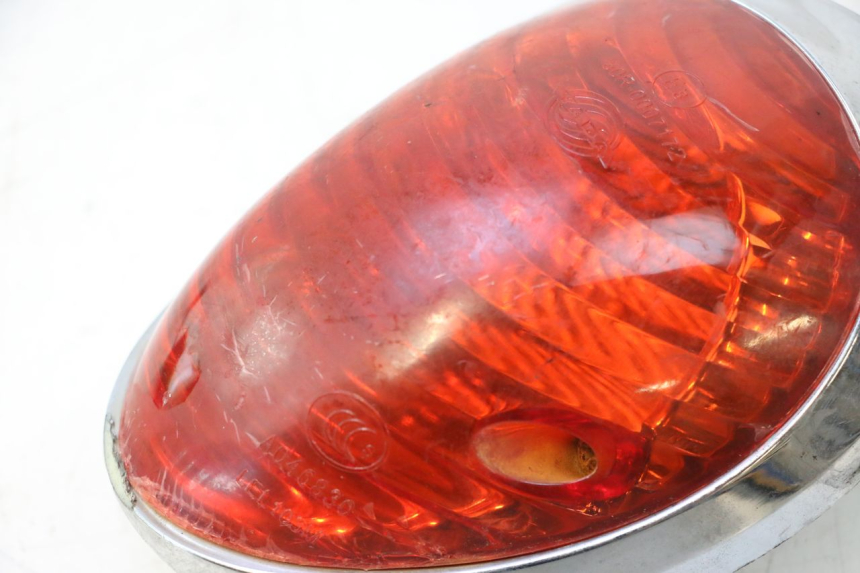 photo de Luz traseira JM MOTORS OLDIES 4T 50 (2010 - 2020) - Pontos de fixação