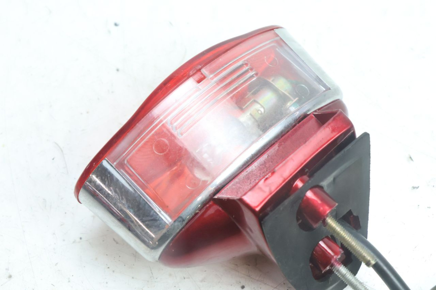 photo de Luz traseira JM MOTORS OLDIES 4T 50 (2010 - 2020) - Estado da superfície