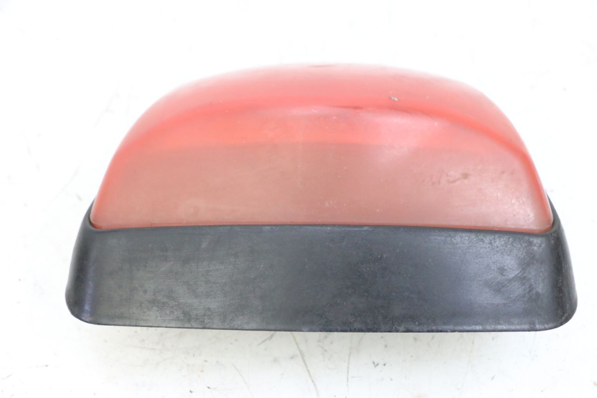 photo de Luz traseira JM MOTORS OLDIES GT 4T 50 (2018 - 2025) - Pontos de fixação