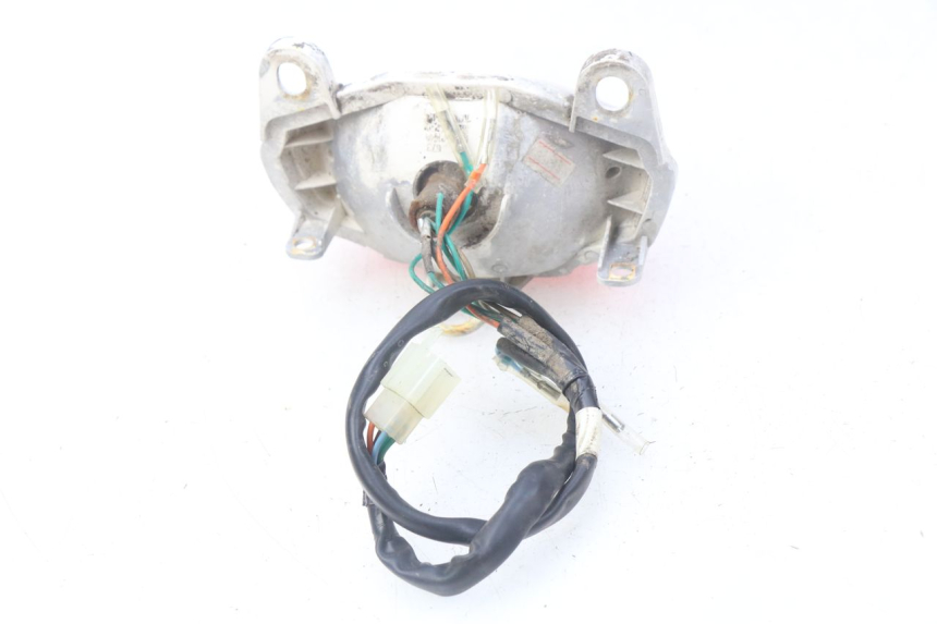 photo de Luz traseira SYM ORBIT 2 4T 50 (2008 - 2017) - Zoom do estado de desgaste