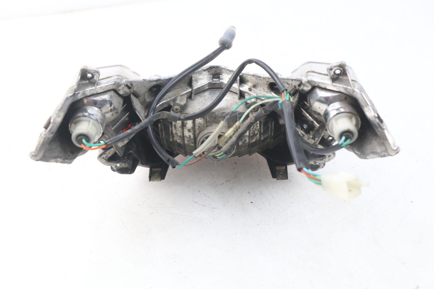 photo de Luz traseira SYM ORBIT III 3 4T 50 (2018 - 2021) - Ampliação técnica