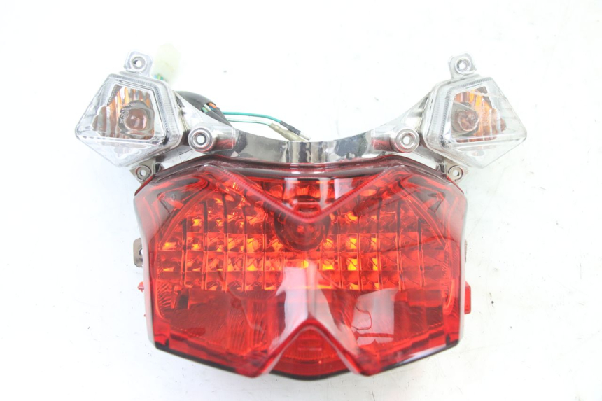 photo de Luz traseira SYM ORBIT III 3 4T 50 (2021 - 2025) - Vista principal