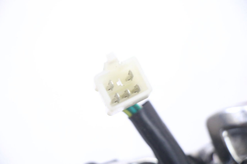 photo de Luz traseira SYM ORBIT III 3 4T 50 (2021 - 2025) - Detalhes característicos