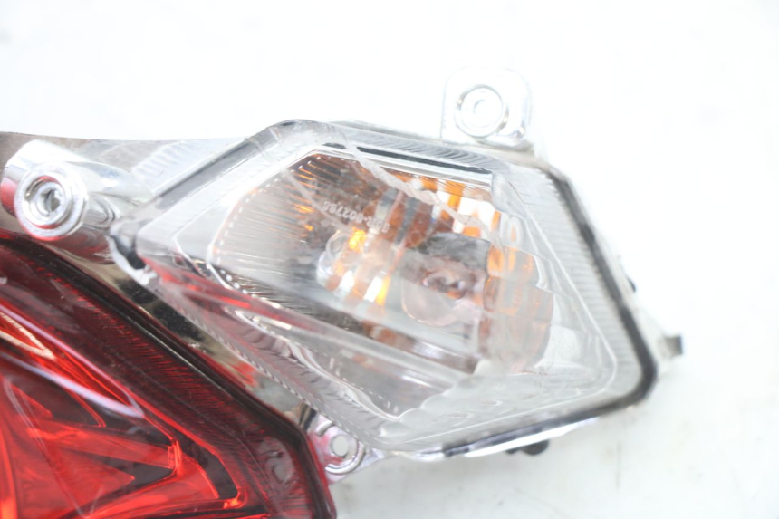 photo de Luz traseira SYM ORBIT III 3 4T 50 (2021 - 2025) - Ampliação técnica