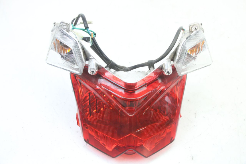 photo de Luz traseira SYM ORBIT III 3 4T 50 (2021 - 2025) - Estado da superfície