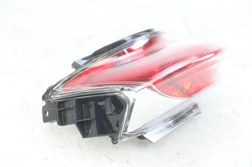 photo de Luz traseira HONDA PCX (JF47) 125 (2012 - 2013) - Vista principal
