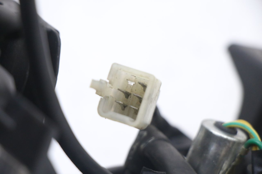 photo de Luz traseira PEUGEOT KISBEE 4T 50 (2018 - 2022) - Estado da superfície