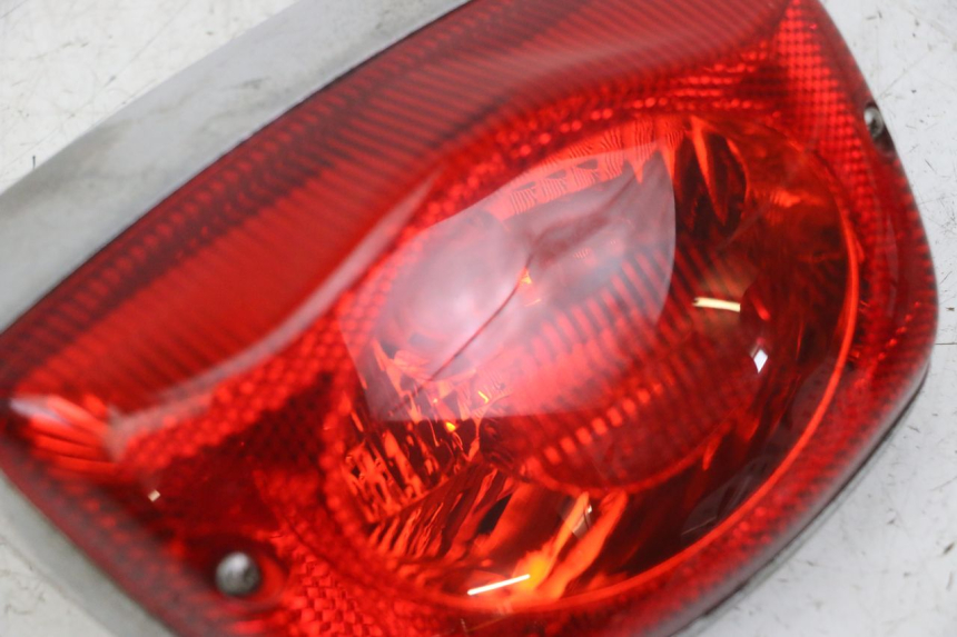 photo de Luz traseira PIAGGIO VESPA LX 150 (2005 - 2013) - Outro ângulo de visão