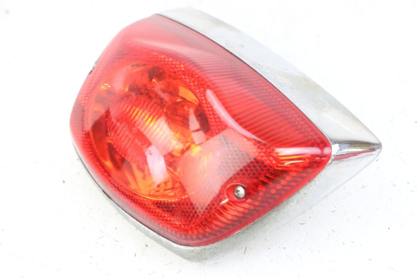 photo de Luz traseira PIAGGIO VESPA LX 150 (2005 - 2013) - Estado da superfície