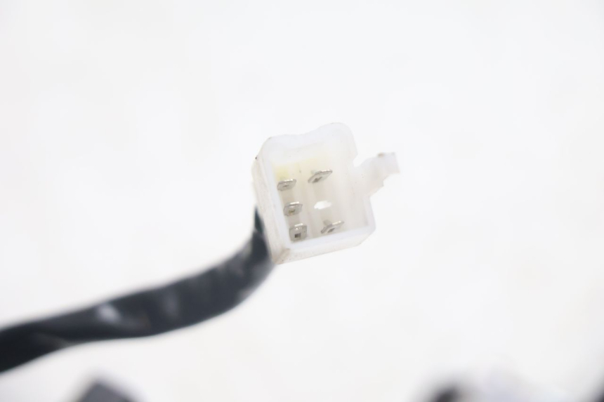 photo de LUZ TRASEIRA JM MOTORS R-MAX TECH 50 (2024 - 2026) - Estado da superfície
