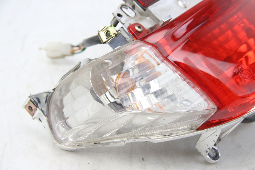 photo de Luz traseira TNT MOTOR ROMA 10' 4T 50 (2019 - 2022) - Ampliação técnica