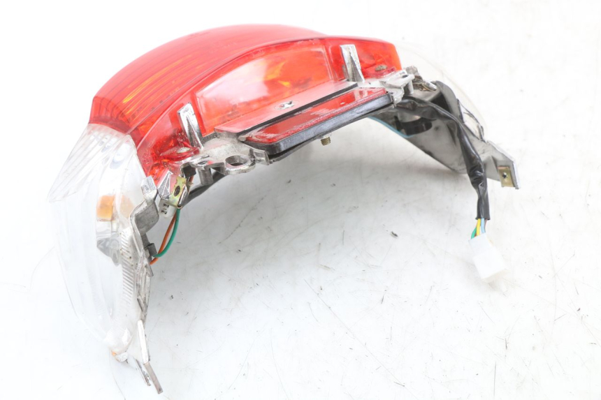photo de Luz traseira TNT MOTOR ROMA 10' 4T 50 (2019 - 2022) - Zoom do estado de desgaste