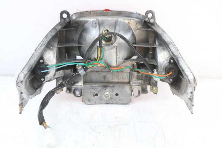 photo de Luz traseira TNT MOTOR ROMA 10' 4T 50 (2019 - 2022) - Outro ângulo de visão