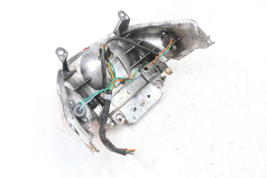 photo de Luz traseira TNT MOTOR ROMA 10' 4T 50 (2019 - 2022) - Ampliação técnica