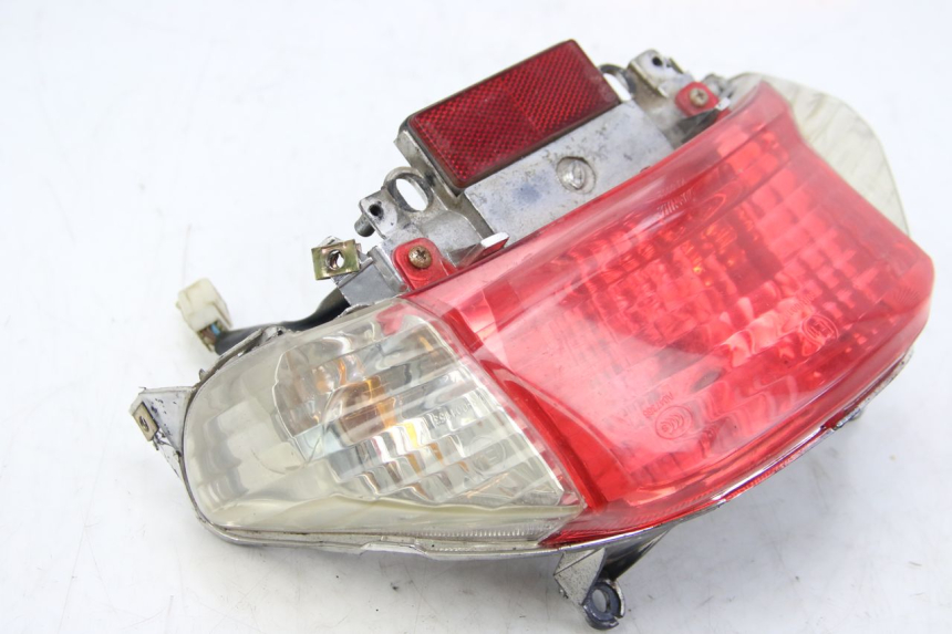 photo de Luz traseira TNT MOTOR ROMA 12' 2T 50 (2007 - 2018) - Zoom do estado de desgaste