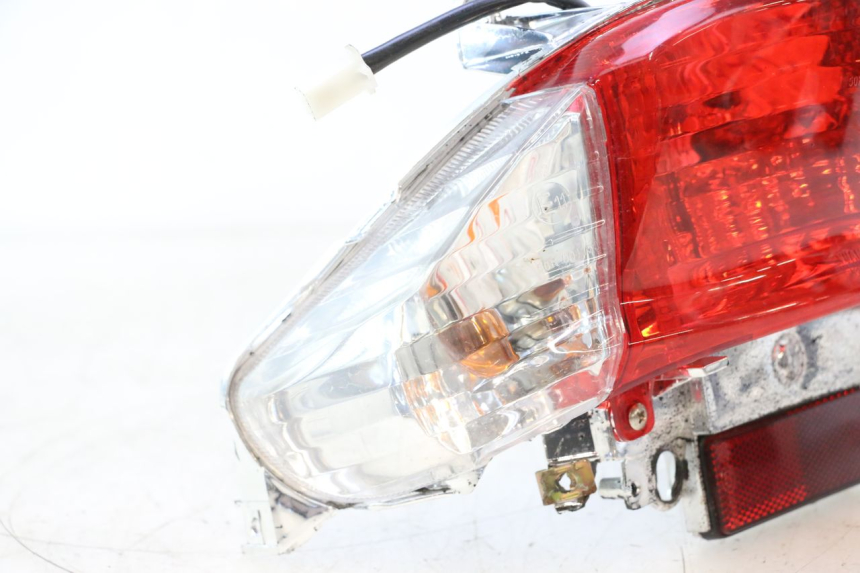 photo de Luz traseira TNT MOTOR ROMA 12' 2T 50 (2007 - 2018) - Vista de perto