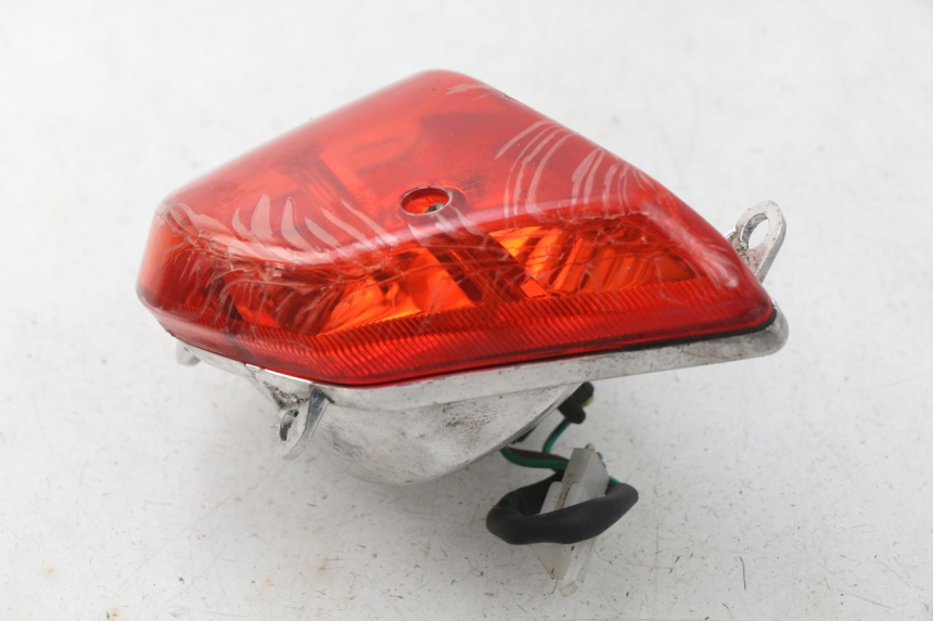 photo de Luz traseira DAELIM S4 50 (2010 - 2015) - Marcações e referências