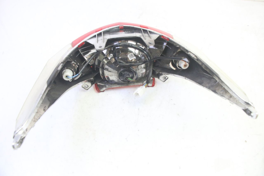 photo de Luz traseira JM MOTORS SANTANA EVO 50 (2024 - 2026) - Pontos de fixação