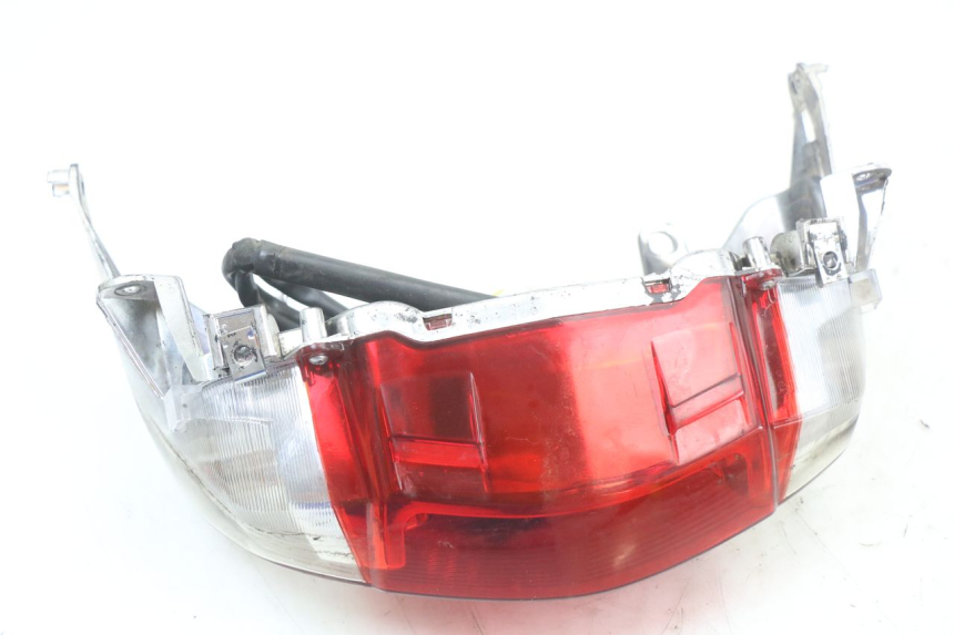 photo de Luz traseira JM MOTORS SANTANA 50 (2014 - 2023) - Zoom do estado de desgaste