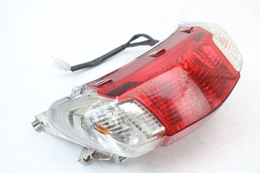 photo de Luz traseira JM MOTORS SANTANA 50 (2014 - 2023) - Zoom do estado de desgaste