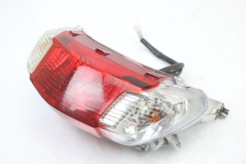 photo de Luz traseira JM MOTORS SANTANA 50 (2014 - 2023) - Outro ângulo de visão