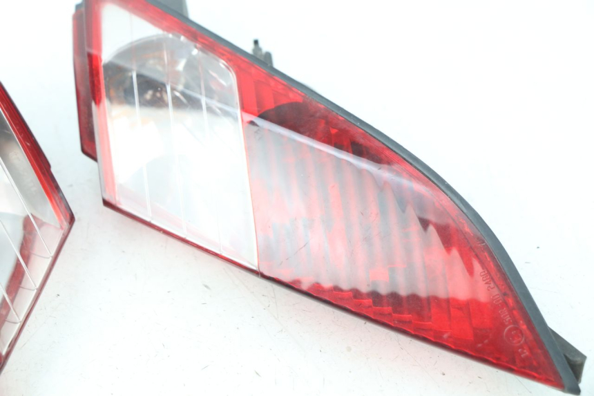 photo de Luz traseira PEUGEOT SATELIS 125 (2006 - 2009) - Zoom do estado de desgaste
