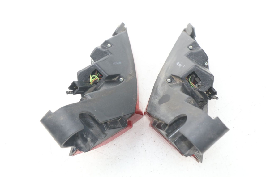 photo de Luz traseira PEUGEOT SATELIS 125 (2006 - 2009) - Ampliação técnica