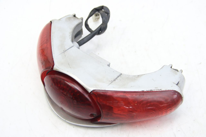 photo de Luz traseira APRILIA SCARABEO 4T 50 (2009 - 2017) - Zoom do estado de desgaste