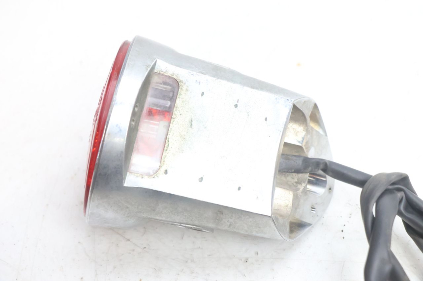 photo de Luz traseira APRILIA SCARABEO GT 125 (1999 - 2007) - Pontos de fixação