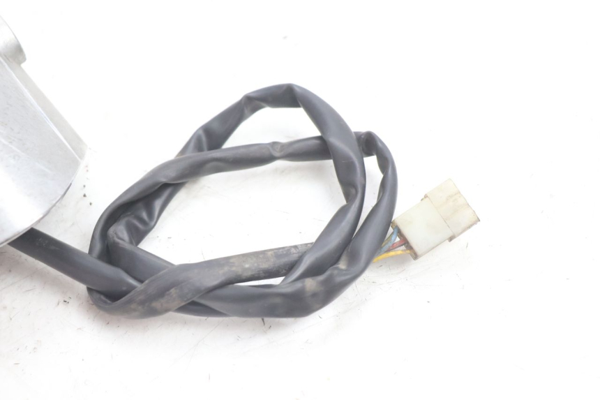 photo de Luz traseira APRILIA SCARABEO GT 125 (1999 - 2007) - Estado da superfície