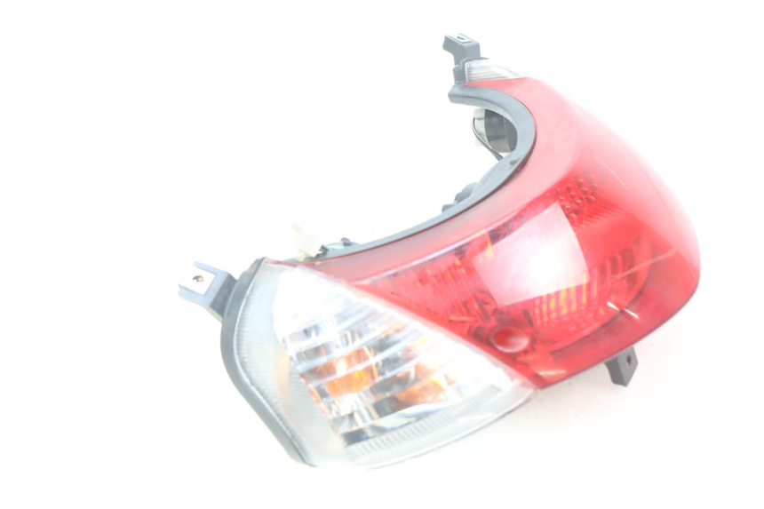 photo de Luz traseira SUZUKI SIXTEEN 125 (2008 - 2010) - Peça verificada