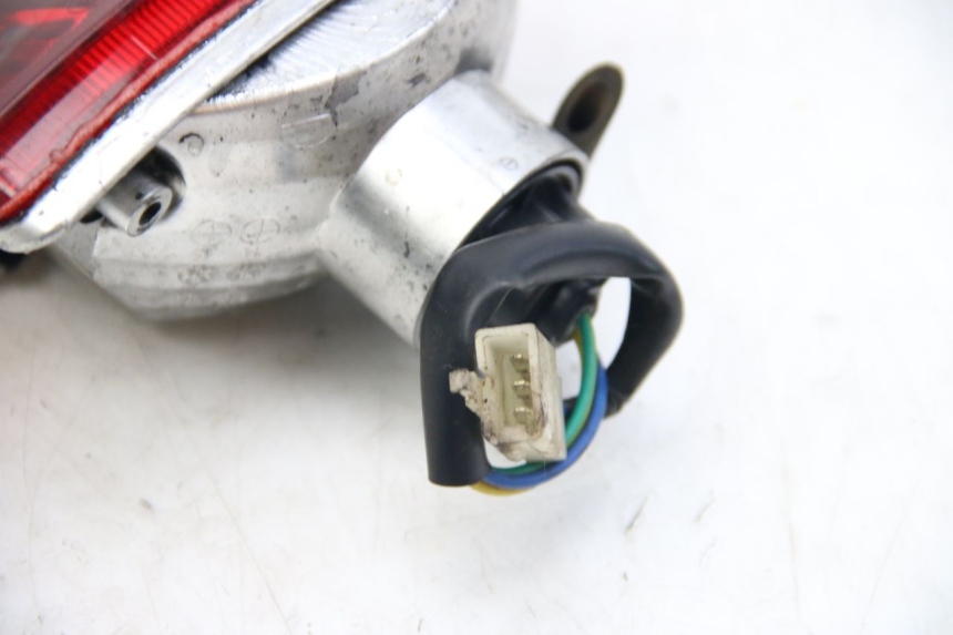 photo de Luz traseira APRILIA SR 2T 50 (2012 - 2017) - Pontos de fixação