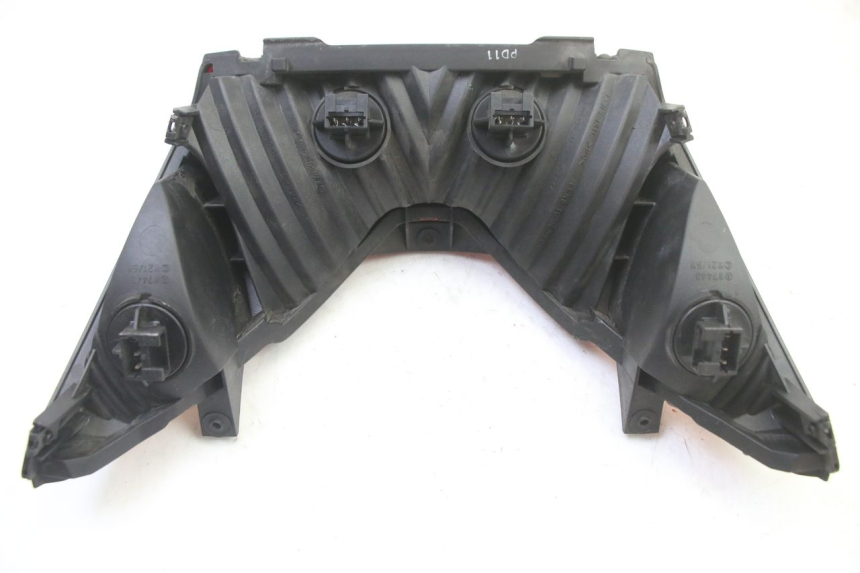 photo de Luz traseira HONDA ST PAN EUROPEAN 1300 (2002 - 2013) - Vista geral
